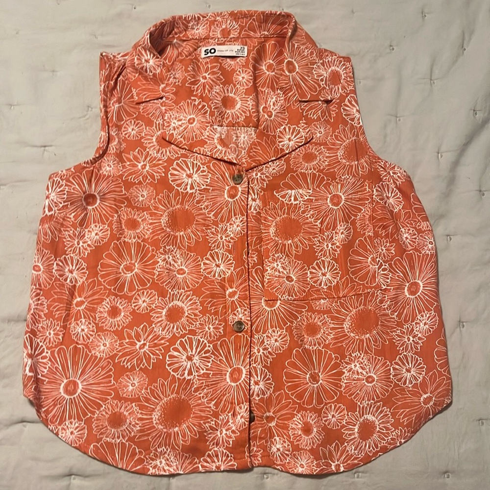 SO (no sleeve button up) XS